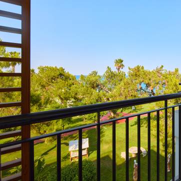 Friends Suite Sea View Room